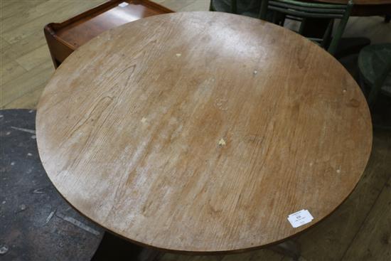 An early 19th century pine tea table